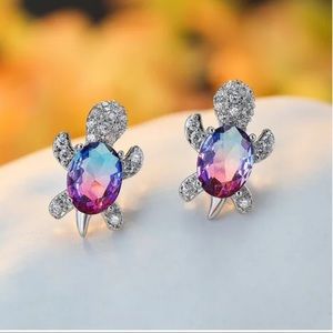 Turtle shaped stud earrings with pink Opal